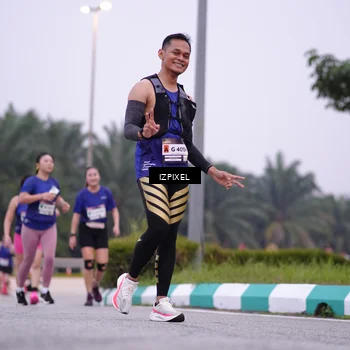 Runner Photo 7496281