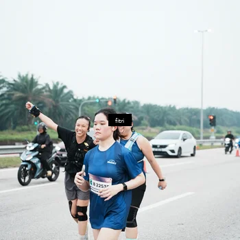 Runner Photo 7496285
