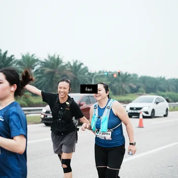 Runner Photo 7496289