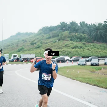 Runner Photo 7496302