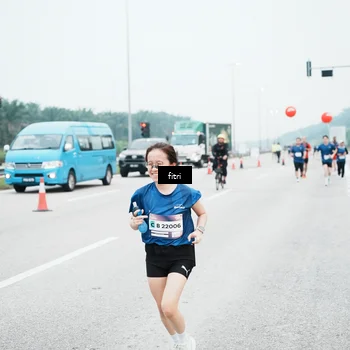 Runner Photo 7496320