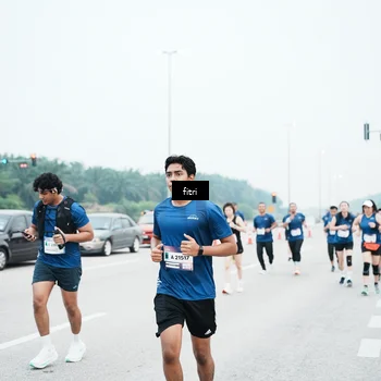 Runner Photo 7496339