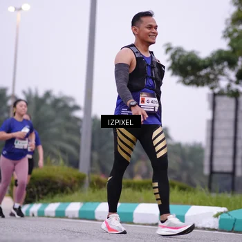 Runner Photo 7496340