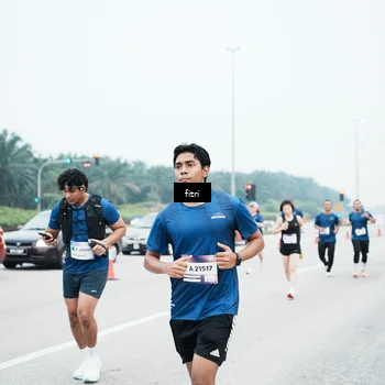 Runner Photo 7496344