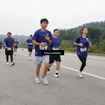 Runner Photo 7496357