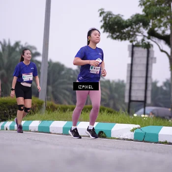 Runner Photo 7496367