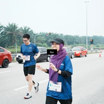 Runner Photo 7496376