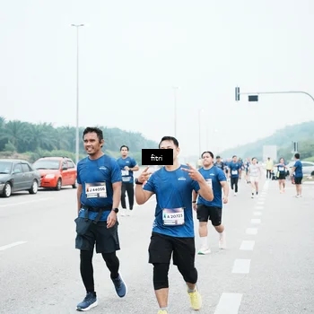 Runner Photo 7496380