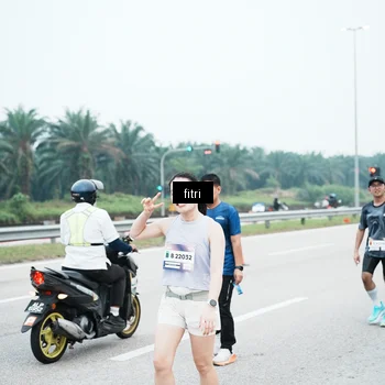 Runner Photo 7496395