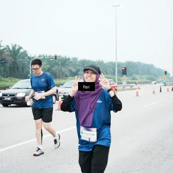 Runner Photo 7496396
