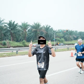 Runner Photo 7496405