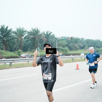 Runner Photo 7496407
