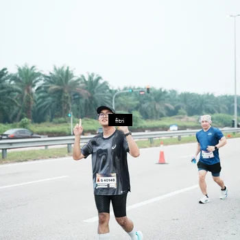 Runner Photo 7496415