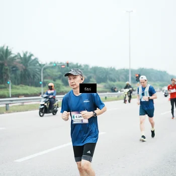 Runner Photo 7496418
