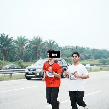 Runner Photo 7496423