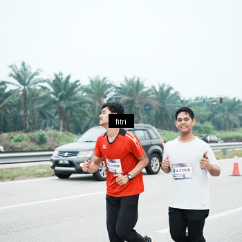 Runner Photo 7496429