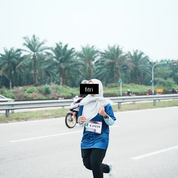 Runner Photo 7496435