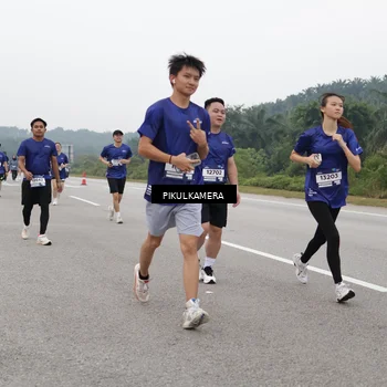 Runner Photo 7496436