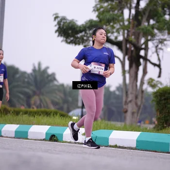 Runner Photo 7496437