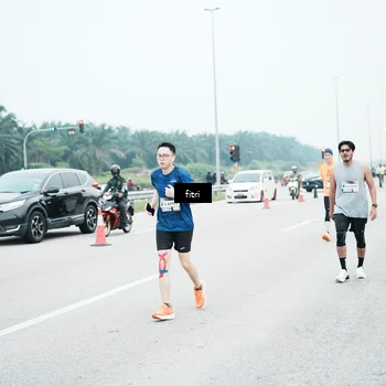 Runner Photo 7496438