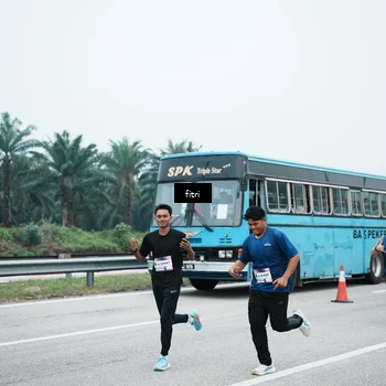 Runner Photo 7496444