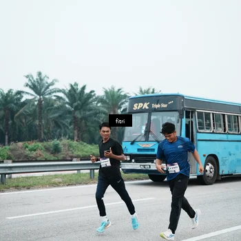 Runner Photo 7496458