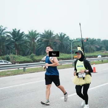Runner Photo 7496472