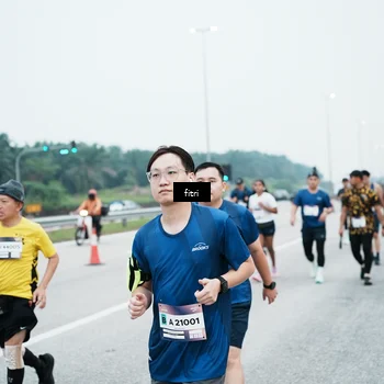 Runner Photo 7496484