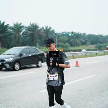 Runner Photo 7496495
