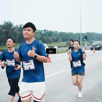 Runner Photo 7496496