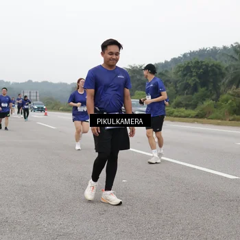 Runner Photo 7496522