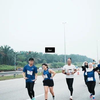 Runner Photo 7496525