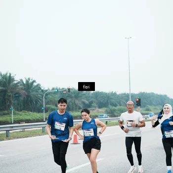 Runner Photo 7496528