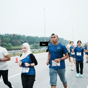 Runner Photo 7496533