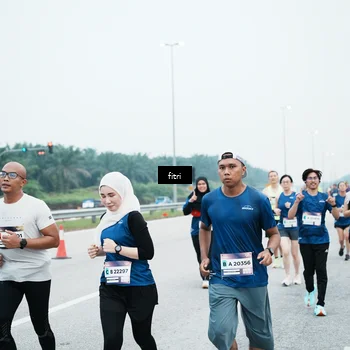 Runner Photo 7496539