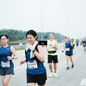 Runner Photo 7496542