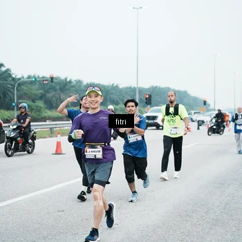 Runner Photo 7496563