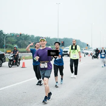 Runner Photo 7496564