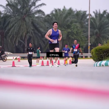 Runner Photo 7496567