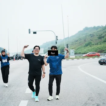Runner Photo 7496592