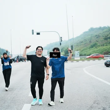 Runner Photo 7496594