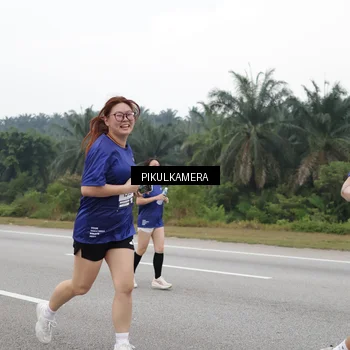 Runner Photo 7496598