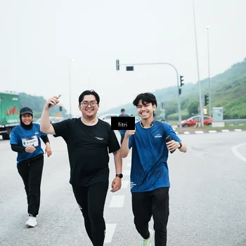 Runner Photo 7496602