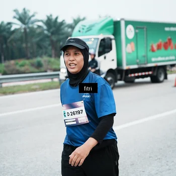 Runner Photo 7496605