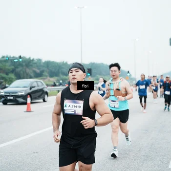 Runner Photo 7496607