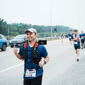 Runner Photo 7496617