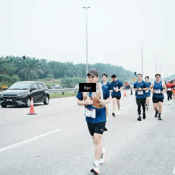 Runner Photo 7496618