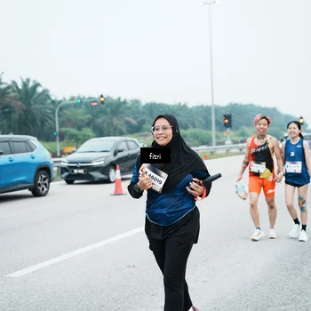 Runner Photo 7496641