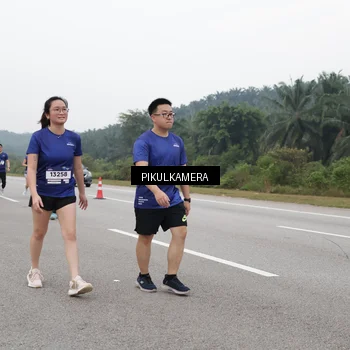 Runner Photo 7496684
