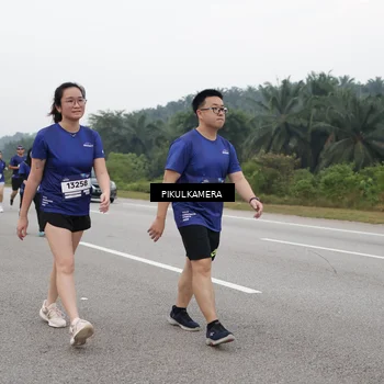 Runner Photo 7496686